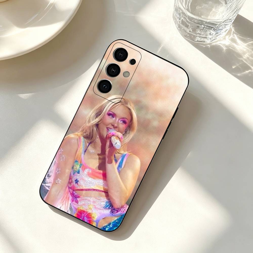 Etui na telefon z wizerunkiem  – Phone Cases Zara recenzja i cena
