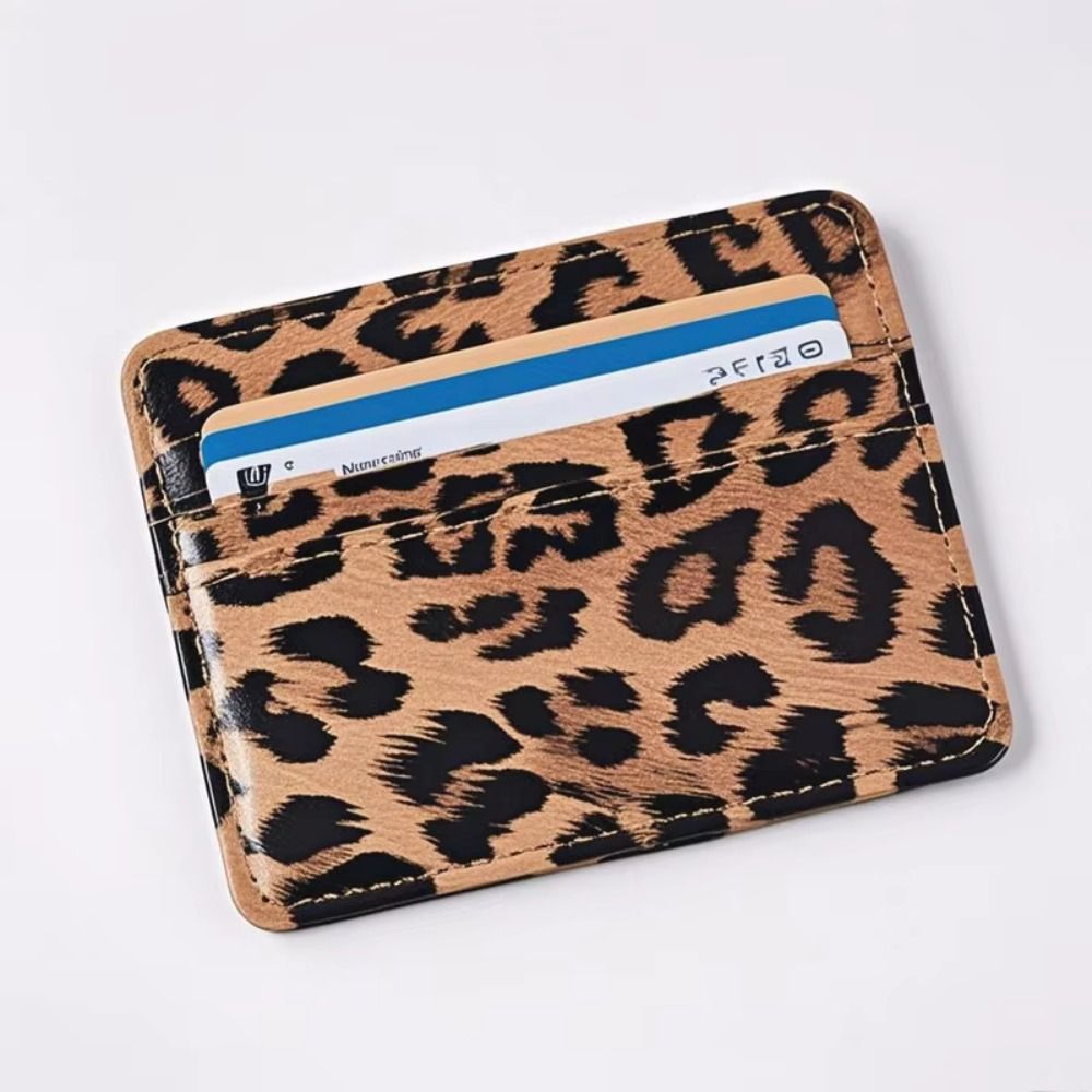 Portfel na karty z klasycznego – Slim Card Slot Case recenzja i cena