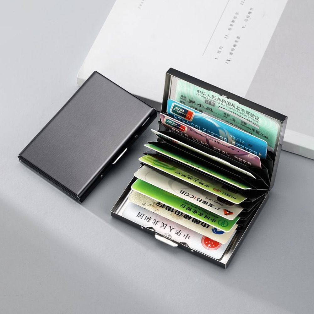 Modny etui na karty kredytowe  – Slim Card Slot Case recenzja i cena