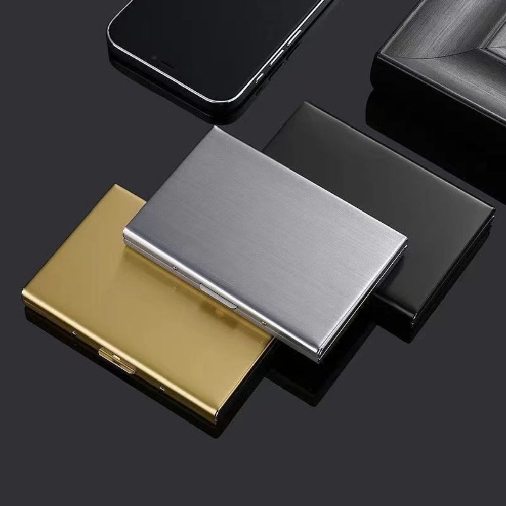 Modny etui na karty kredytowe  – Slim Card Slot Case recenzja i cena