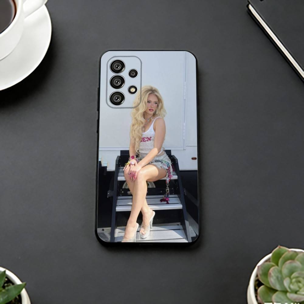 Etui na telefon Zara Larsson V – Phone Cases Zara recenzja i cena